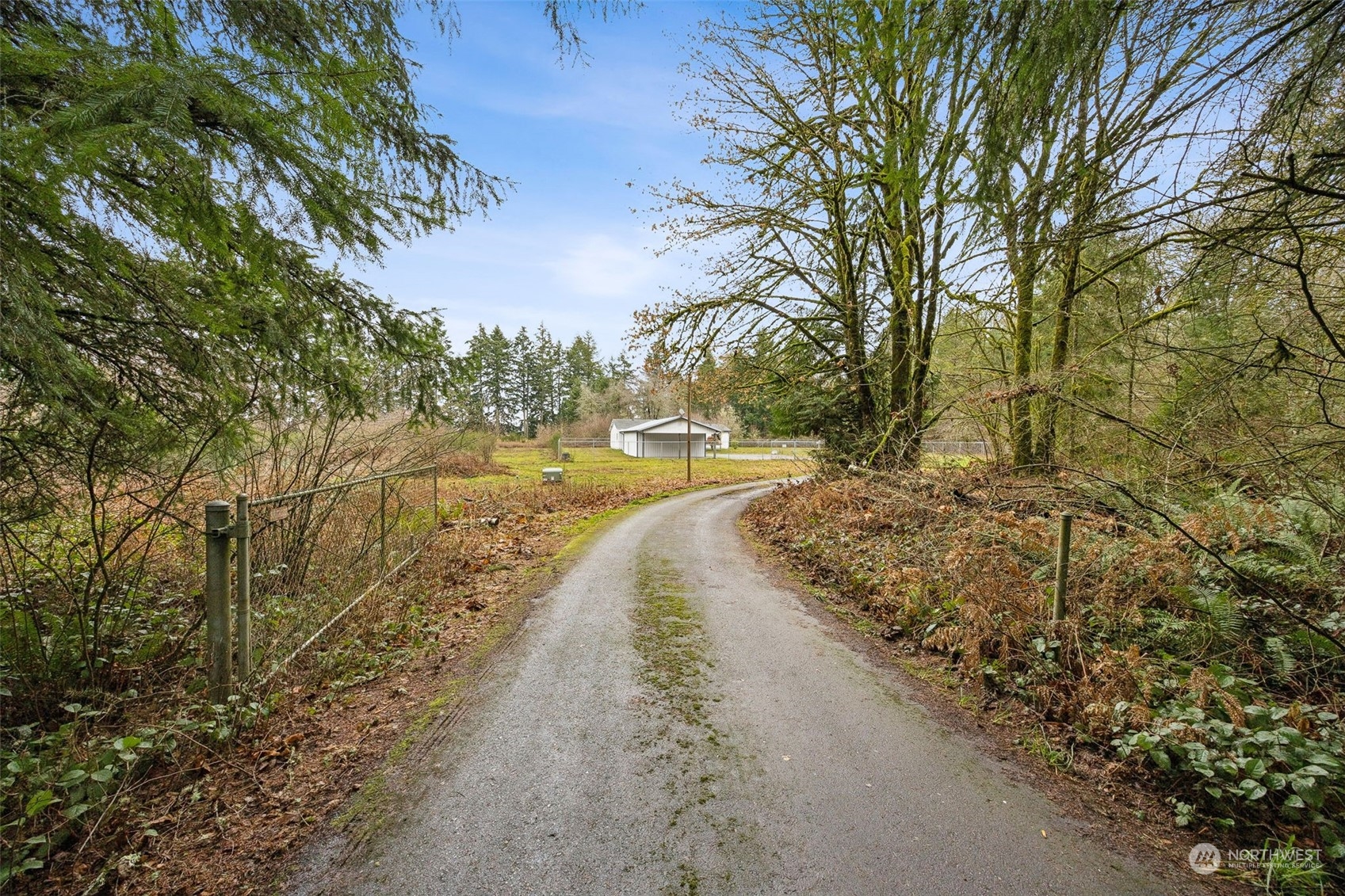 7420 Rainier Road Southeast Olympia, WA 98513 - Photo 24 of 30 Gallery Image 24