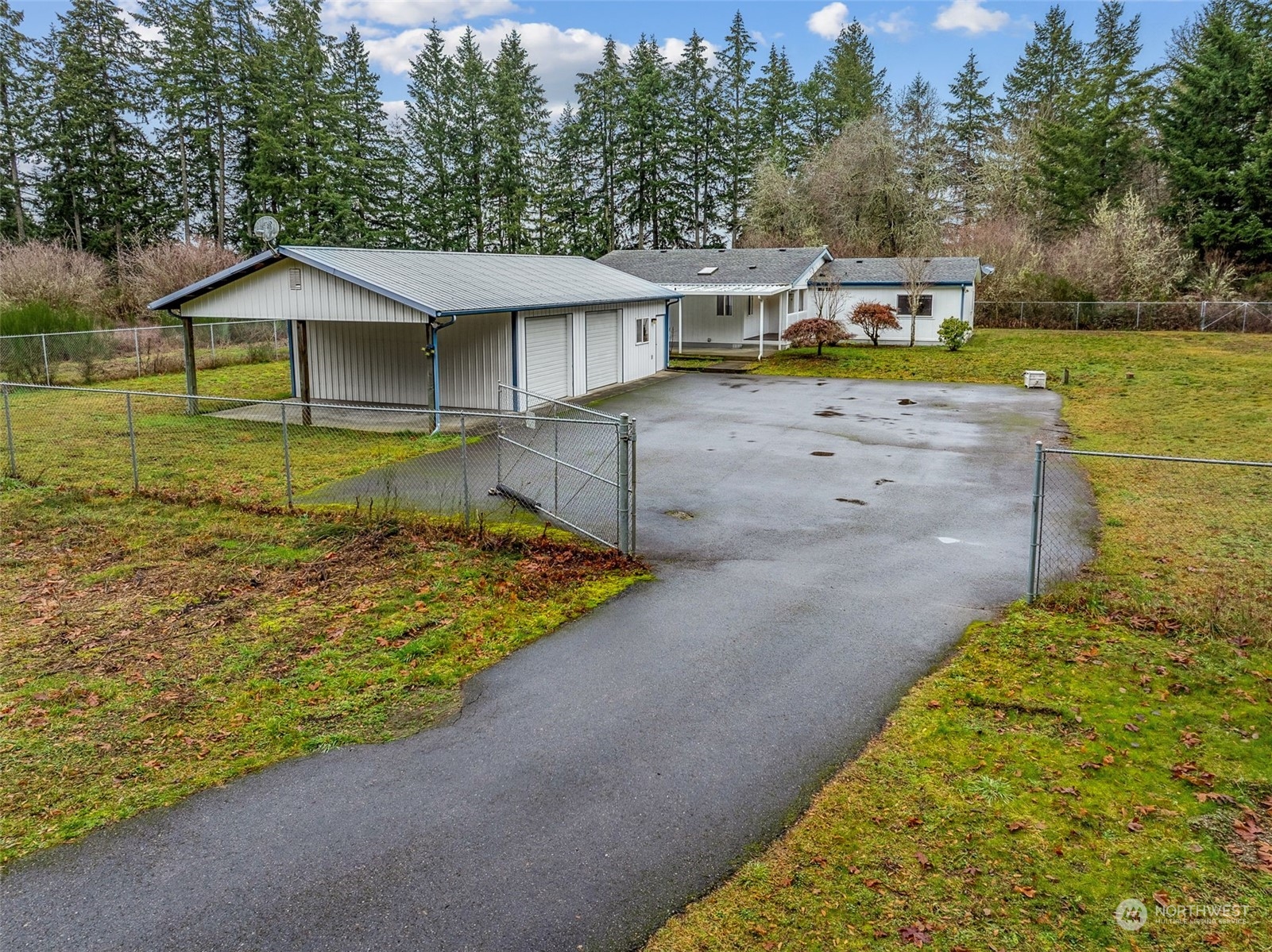 7420 Rainier Road Southeast Olympia, WA 98513 - Photo 29 of 30 Gallery Image 29