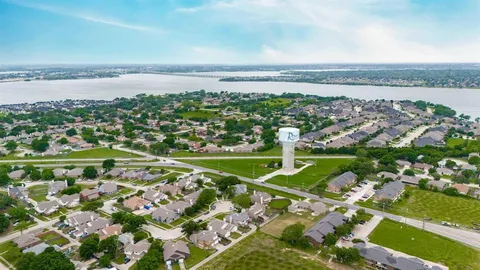 $2,000 | 7418 Tulane Drive, Unit A, Rowlett, TX 75088