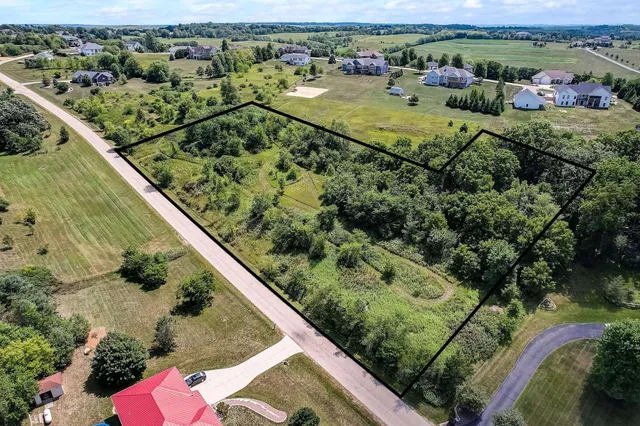 $199,900 | Lot 30 Sandrock, New Glarus, WI 53574