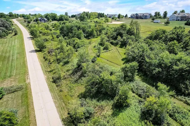$199,900 | Lot 30 Sandrock, New Glarus, WI 53574