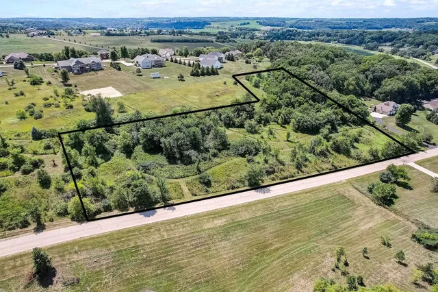 $199,900 | Lot 30 Sandrock, New Glarus, WI 53574