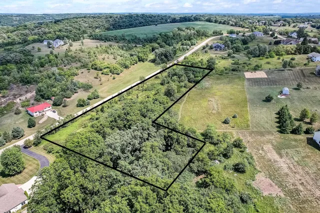 $199,900 | Lot 30 Sandrock, New Glarus, WI 53574