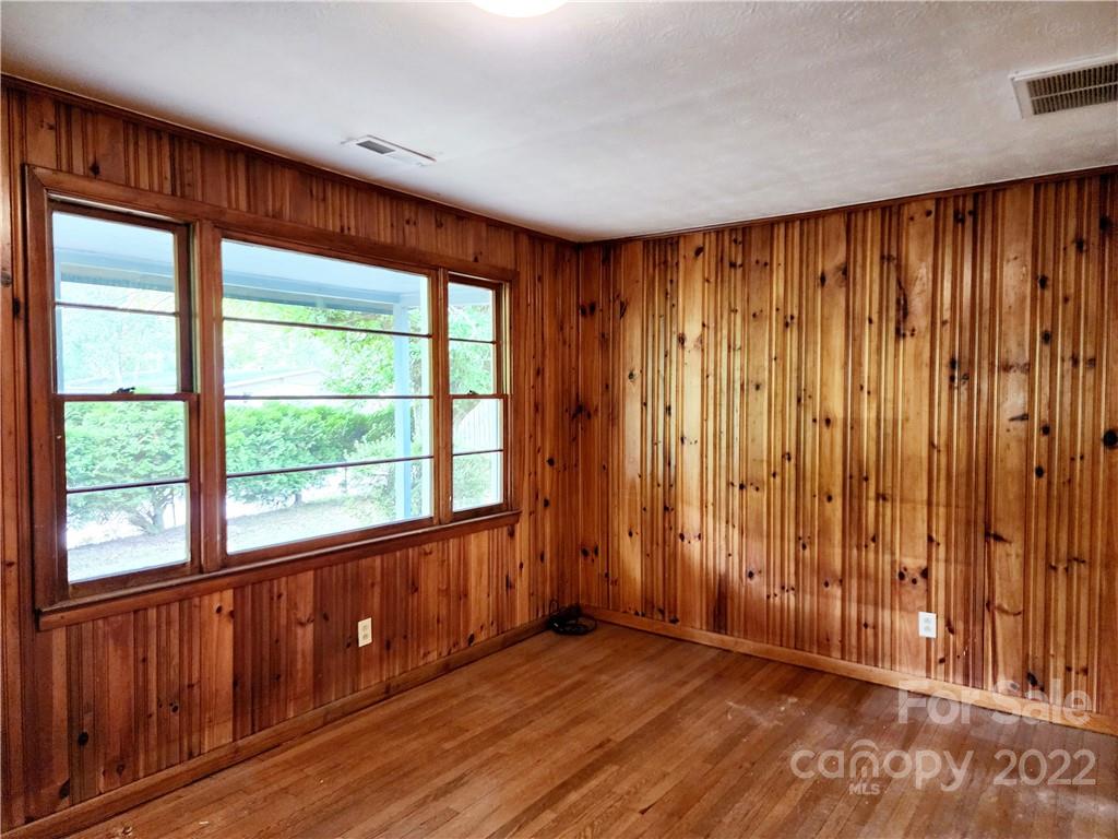 23 Brickyard Road Asheville, NC 28806 - Photo 12 of 19 Gallery Image 12