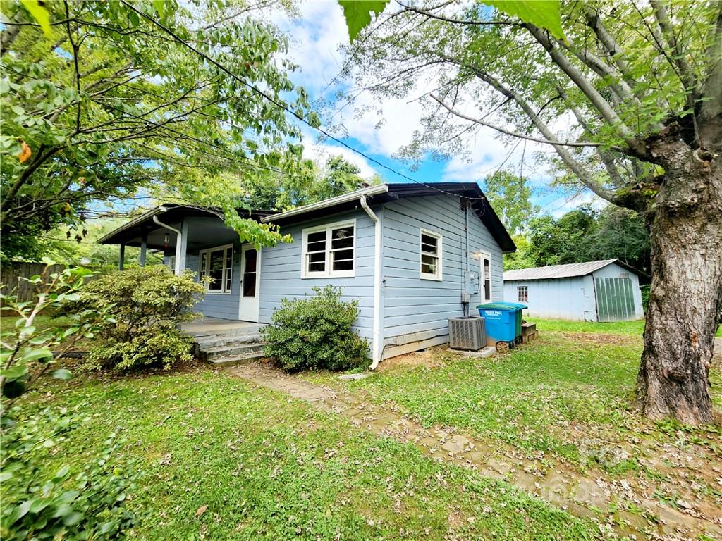 23 Brickyard Road Asheville, NC 28806 - Photo 2 of 19 Gallery Image 2