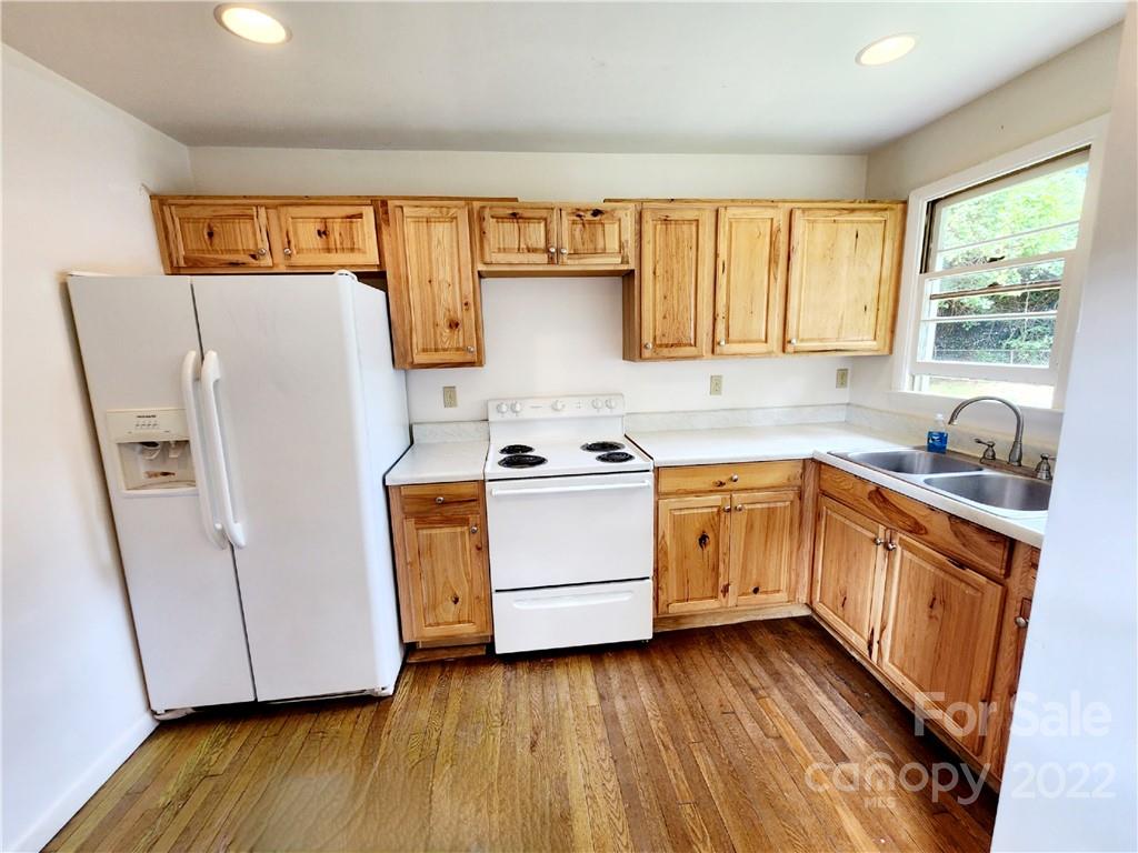23 Brickyard Road Asheville, NC 28806 - Photo 6 of 19 Gallery Image 6