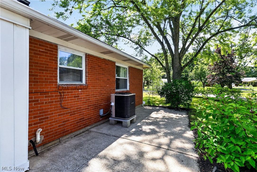 4429 Burkey Road Austintown, OH 44515 - Photo 25 of 26