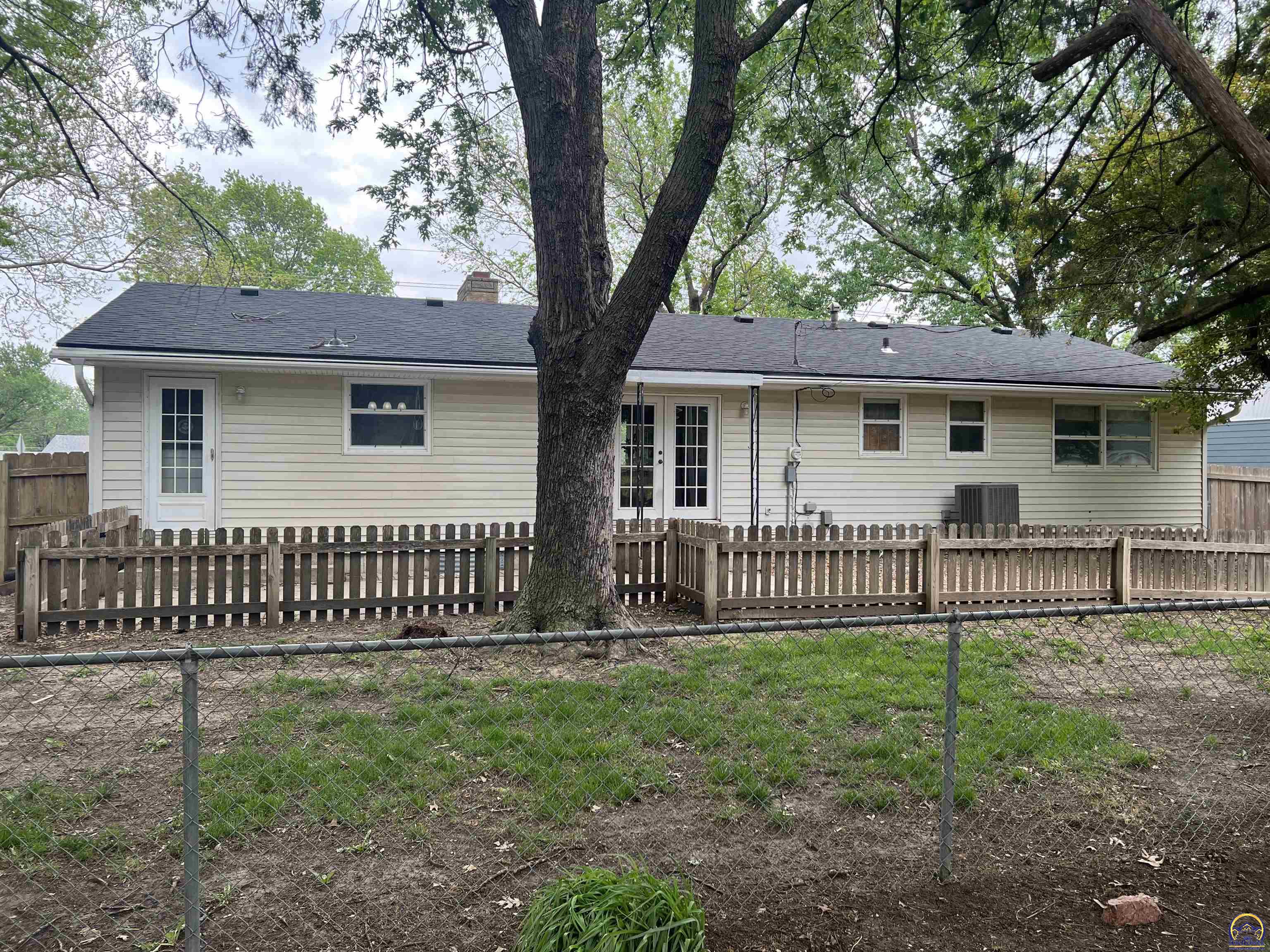 1113 Prairie Street Emporia, KS 66801 - Photo 17 of 19