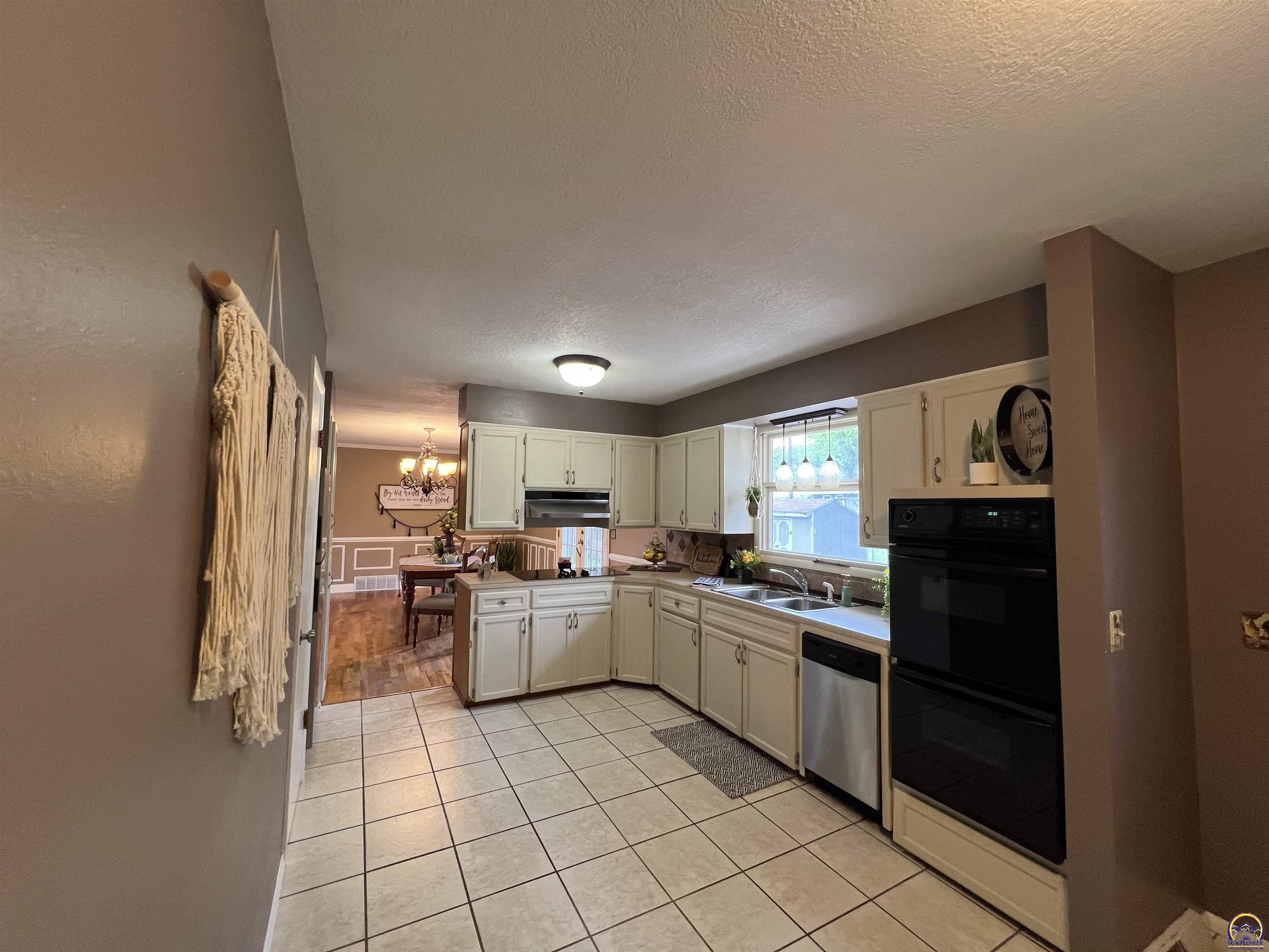 1113 Prairie Street Emporia, KS 66801 - Photo 6 of 19