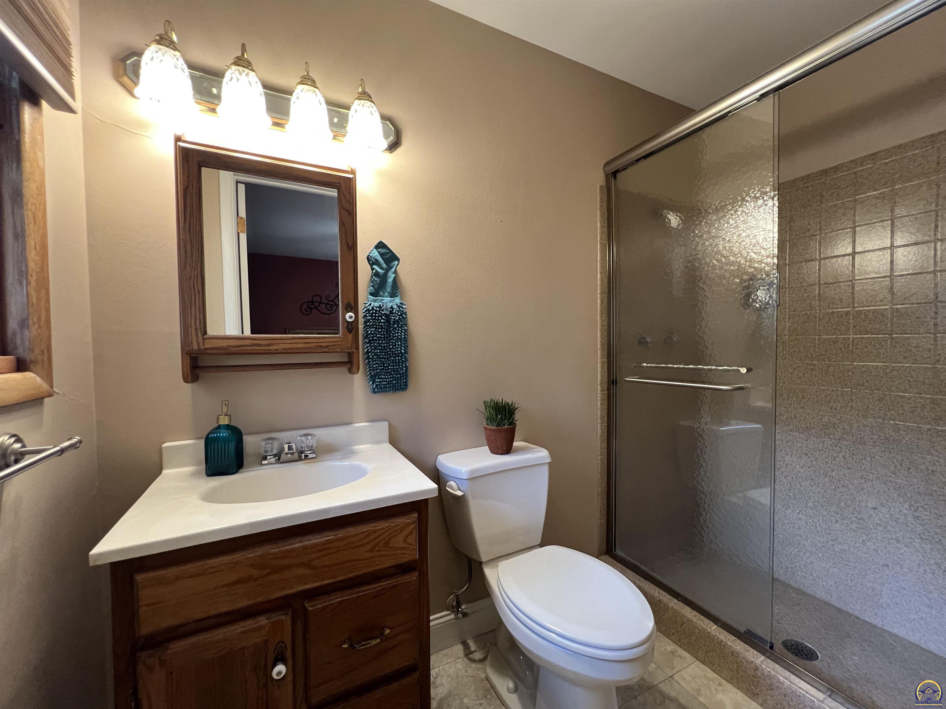 1113 Prairie Street Emporia, KS 66801 - Photo 9 of 19