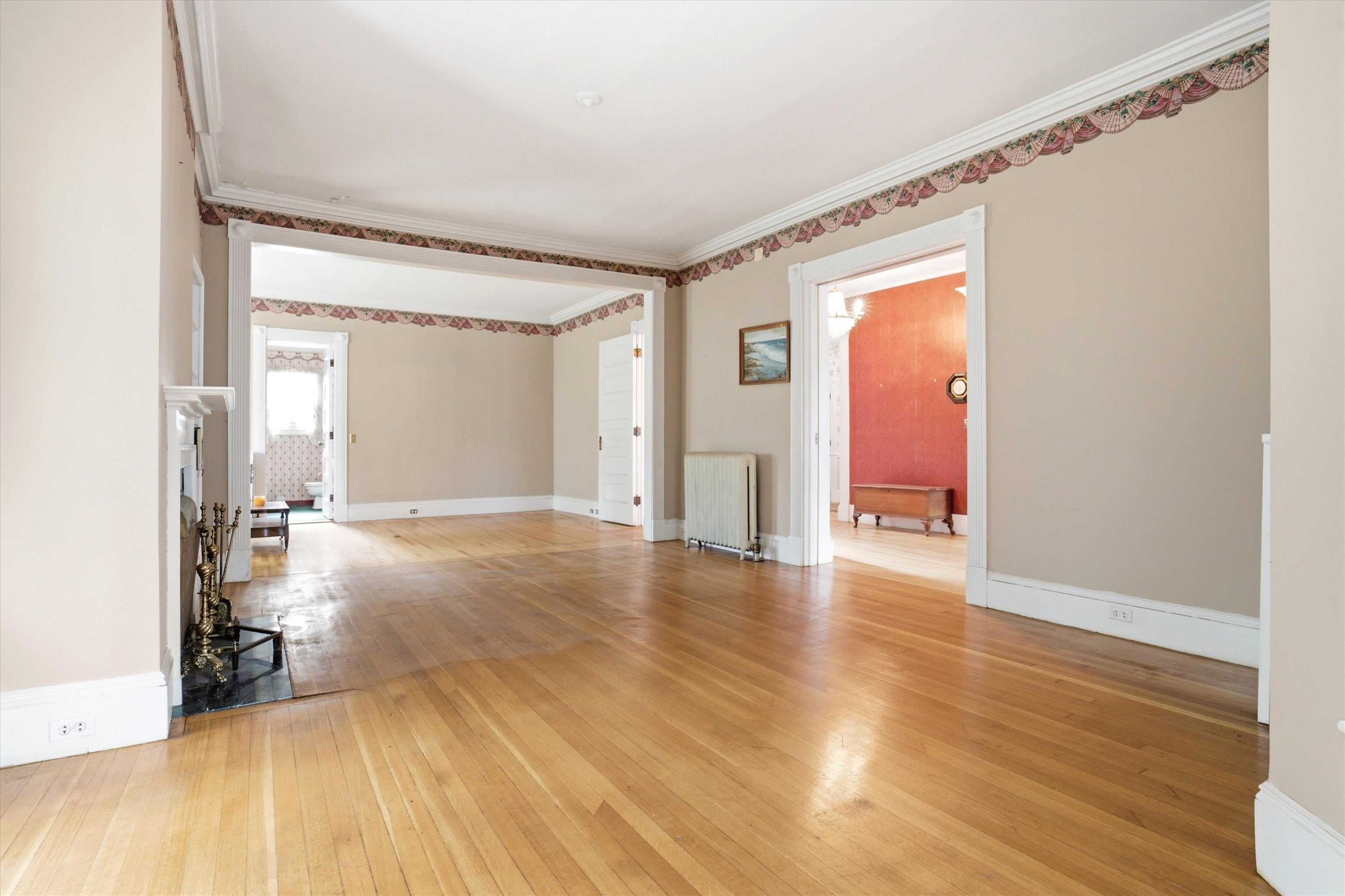 2108 Elm Street Manchester, NH 03104 - Photo 13 of 59