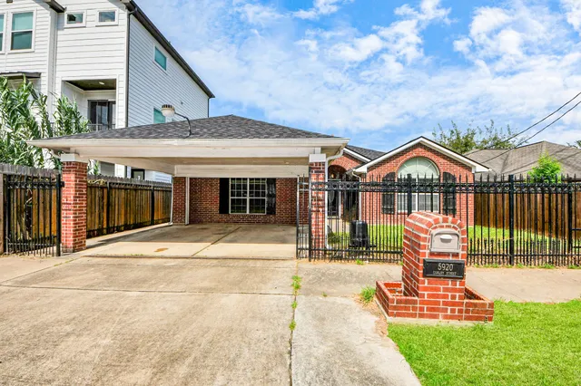 a view of a house with a outdoor space