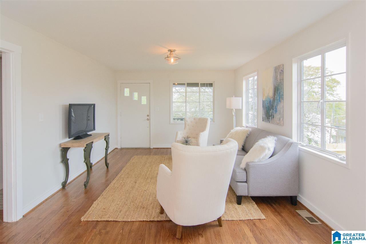 705 47th Street South Birmingham, AL 35222 - Photo 6 of 32