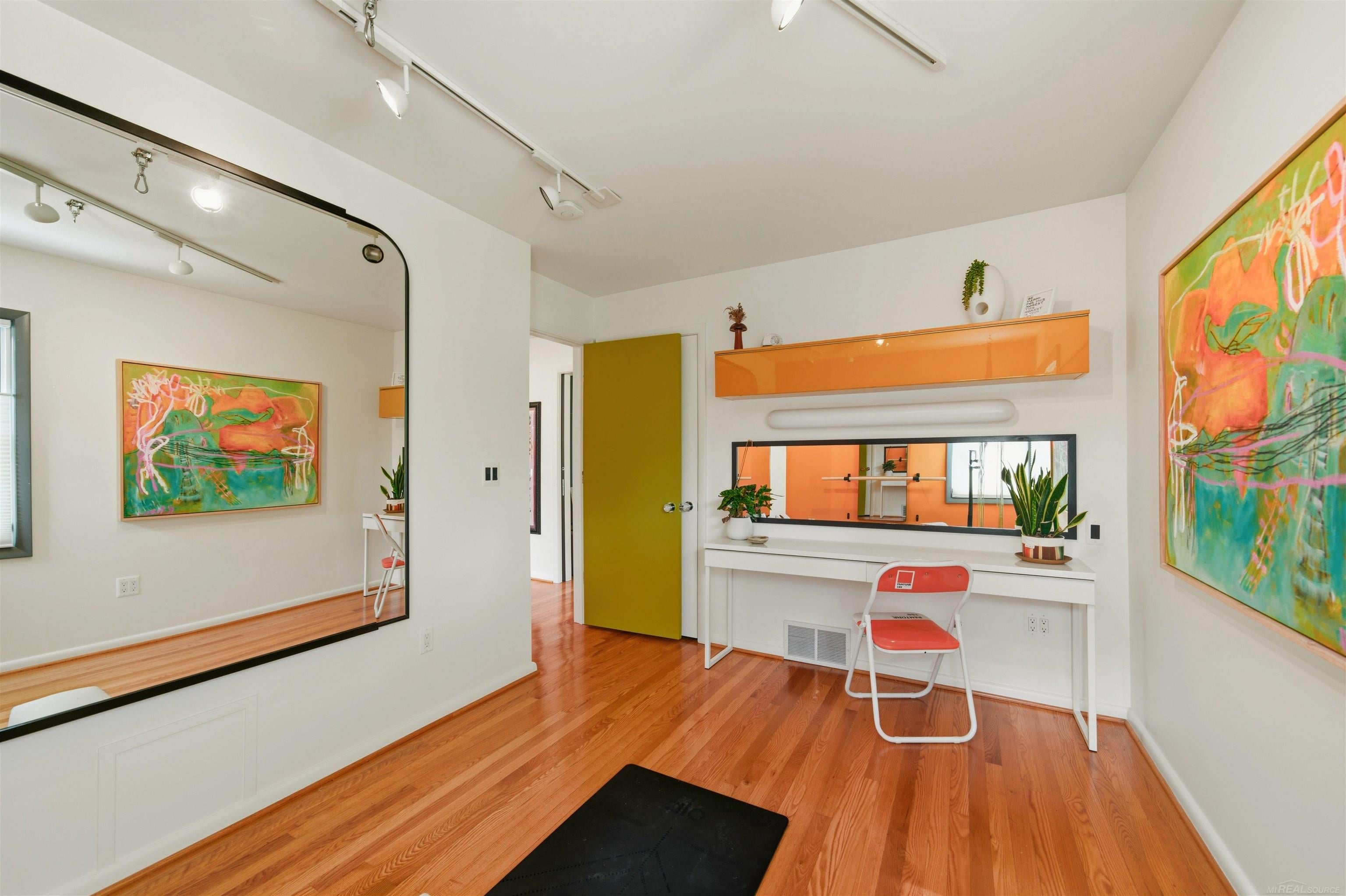 466 Lexington Road Grosse Pointe Farms, MI 48236 - Photo 21 of 42 Gallery Image 21