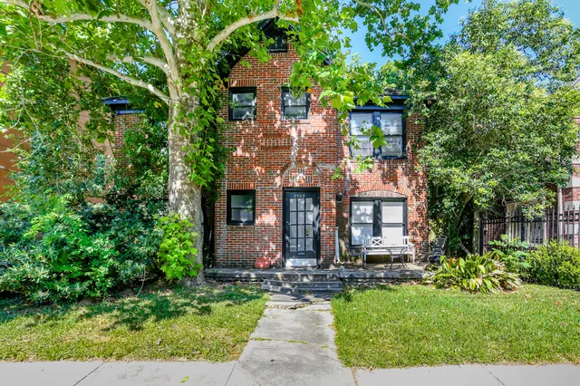 $1,300 | 2502 Driscoll Street, Unit 3, Houston, TX 77019