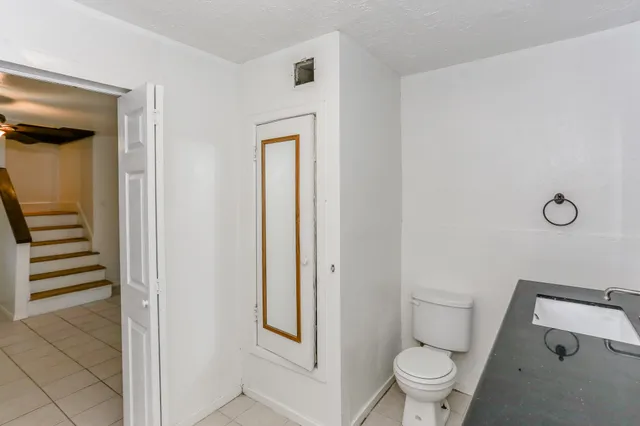 $1,200 | 2502 Driscoll Street, Unit 3, Houston, TX 77019