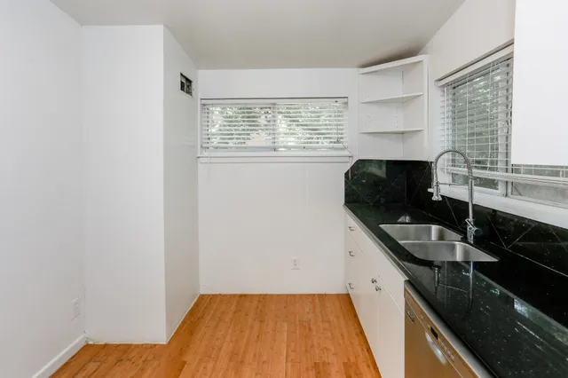 $1,300 | 2502 Driscoll Street, Unit 3, Houston, TX 77019