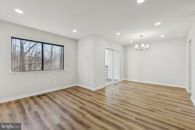 $569,900 | 11931 Barrel Cooper Court, Reston, VA 20191