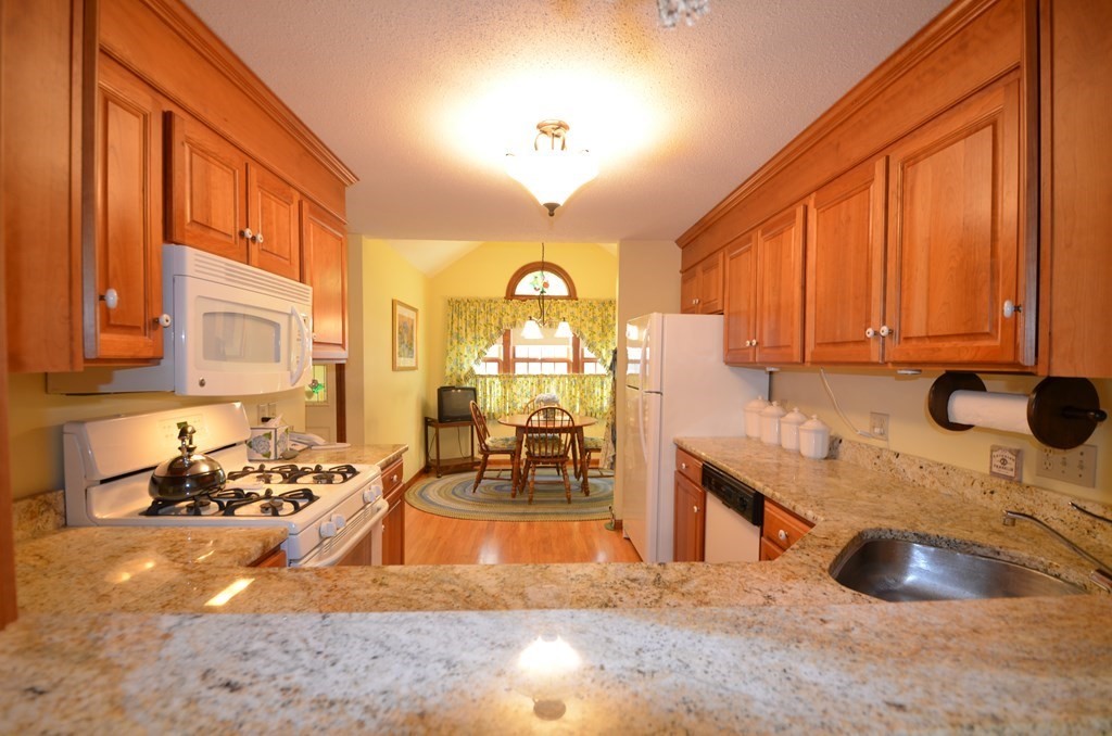 16 Spruce Pond Road, Unit 16 Franklin, MA 02038 - Photo 3 of 23 Gallery Image 3
