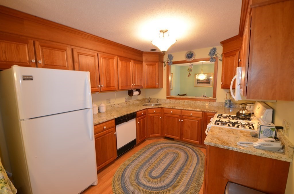 16 Spruce Pond Road, Unit 16 Franklin, MA 02038 - Photo 5 of 23 Gallery Image 5
