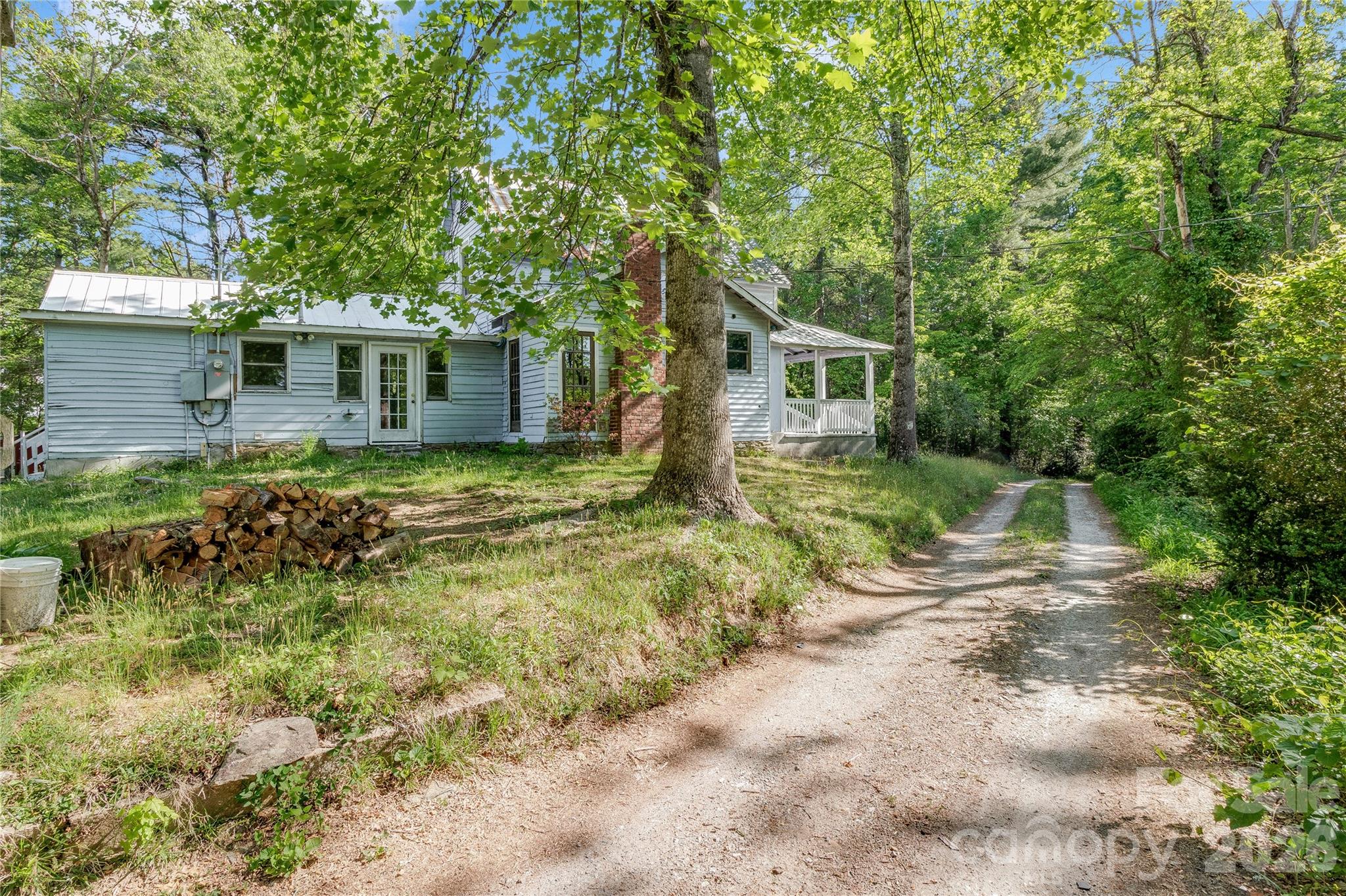 182 Wakti Ridge Road Saluda, NC 28773 - Photo 2 of 17 Gallery Image 2