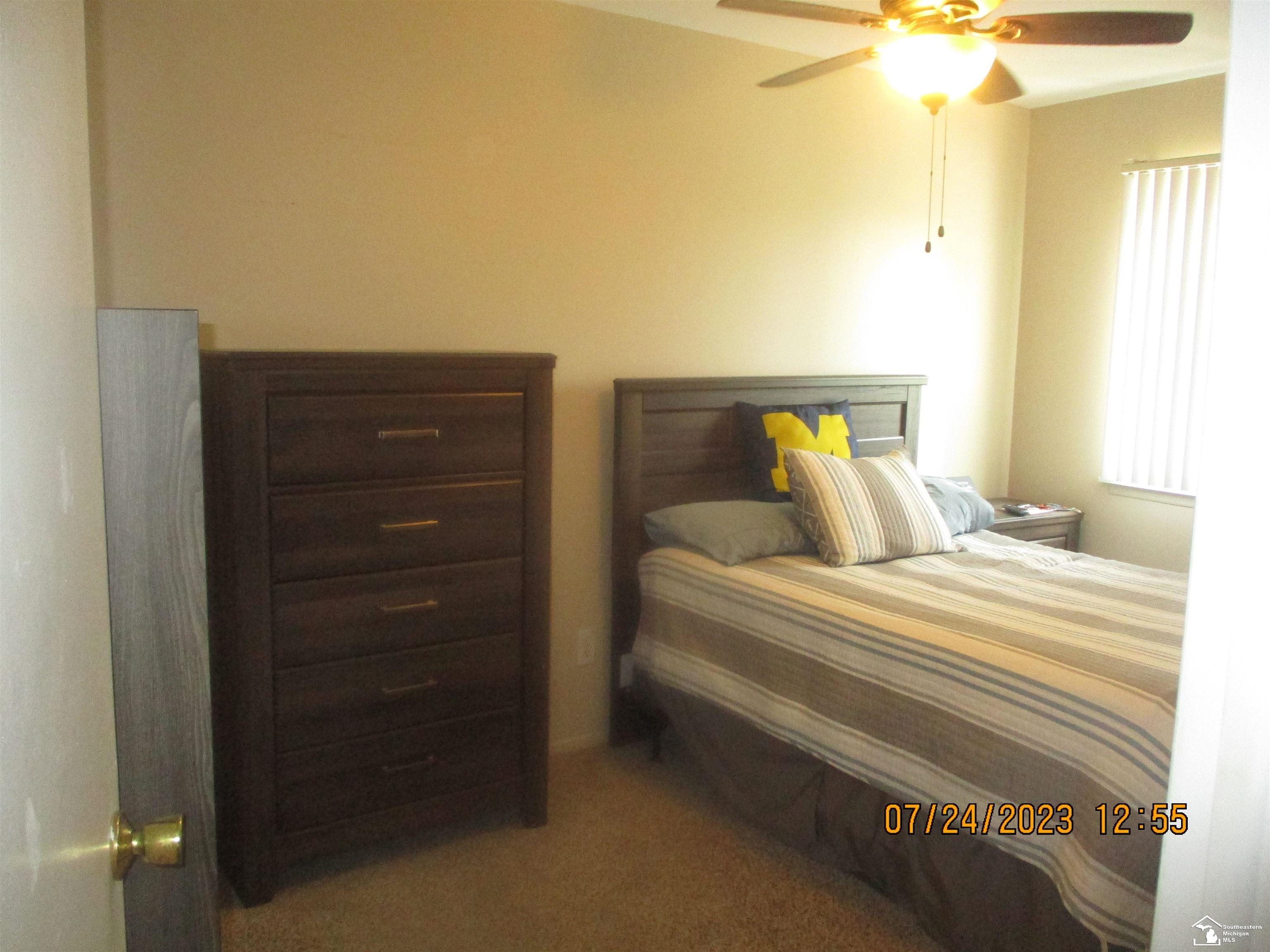 12703 Ronda Southgate, MI 48195 - Photo 10 of 34 50116429-9.JPG