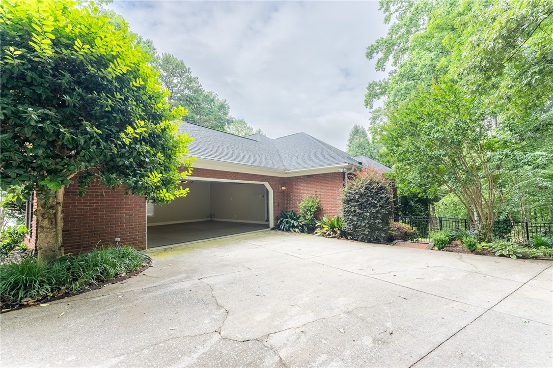 104 Santee Trail Clemson, SC 29631 - Photo 32 of 44