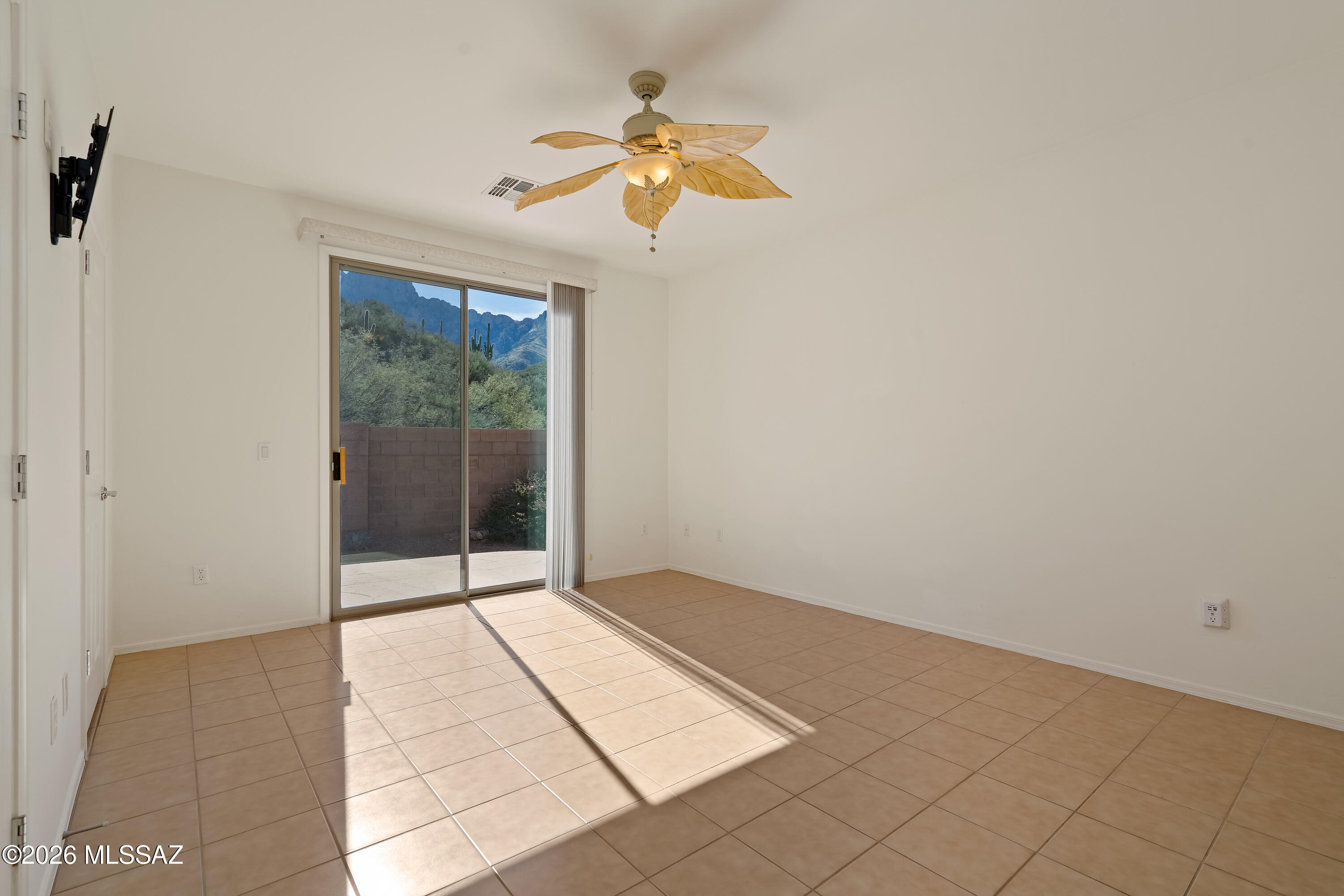 2300 East Ram Rock Road Tucson, AZ 85737 - Photo 13 of 28