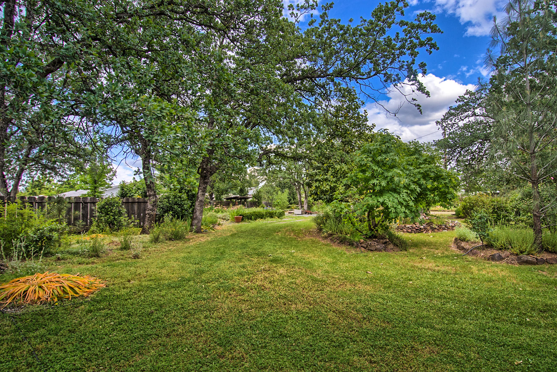 3395 Santa Rosa Way Redding, CA 96003 - Photo 30 of 61 santa rosa-109