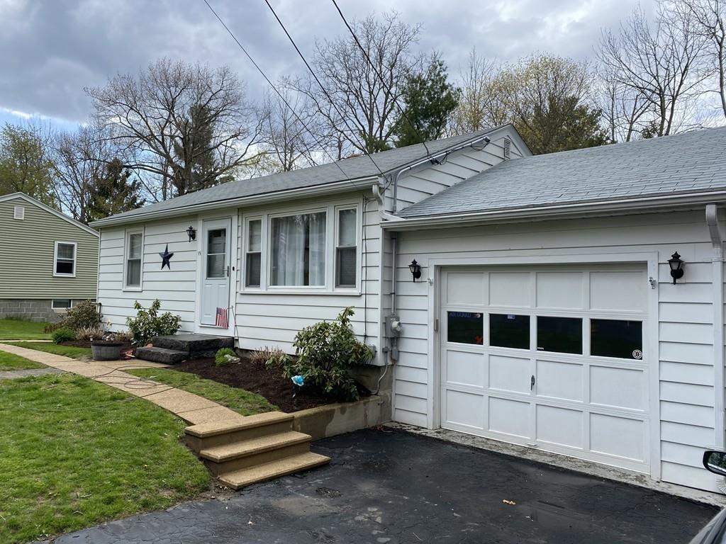 15 Bainridge Road Worcester, MA 01602 - Photo 27 of 40 a house view with a garden space