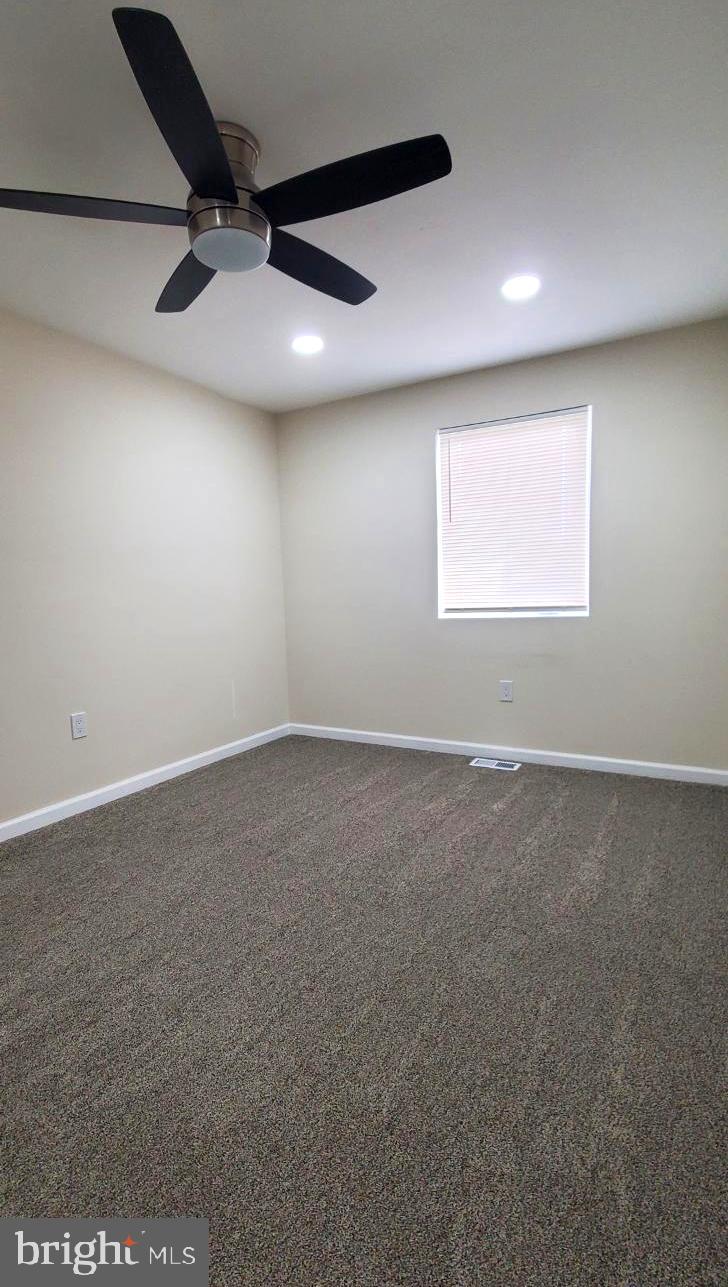 102 West Clements Bridge Road Runnemede, NJ 08078 - Photo 8 of 20 Bright and airy room with modern ceiling fan.