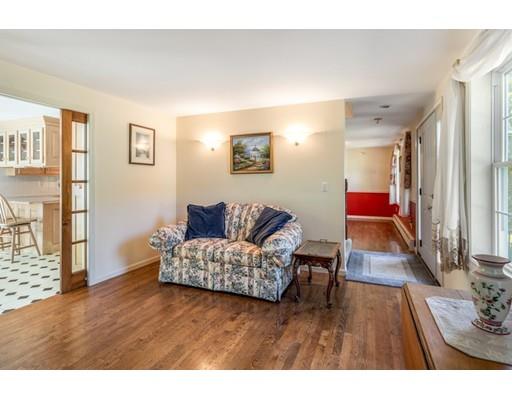 195 Robbs Hill Road Lunenburg, MA 01462 - Photo 8 of 30 Gallery Image 8