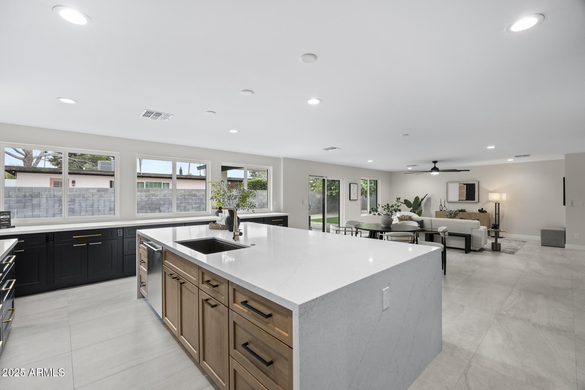 4059 East Cholla Street Phoenix, AZ 85028 - Photo 28 of 70 a kitchen with counter top space