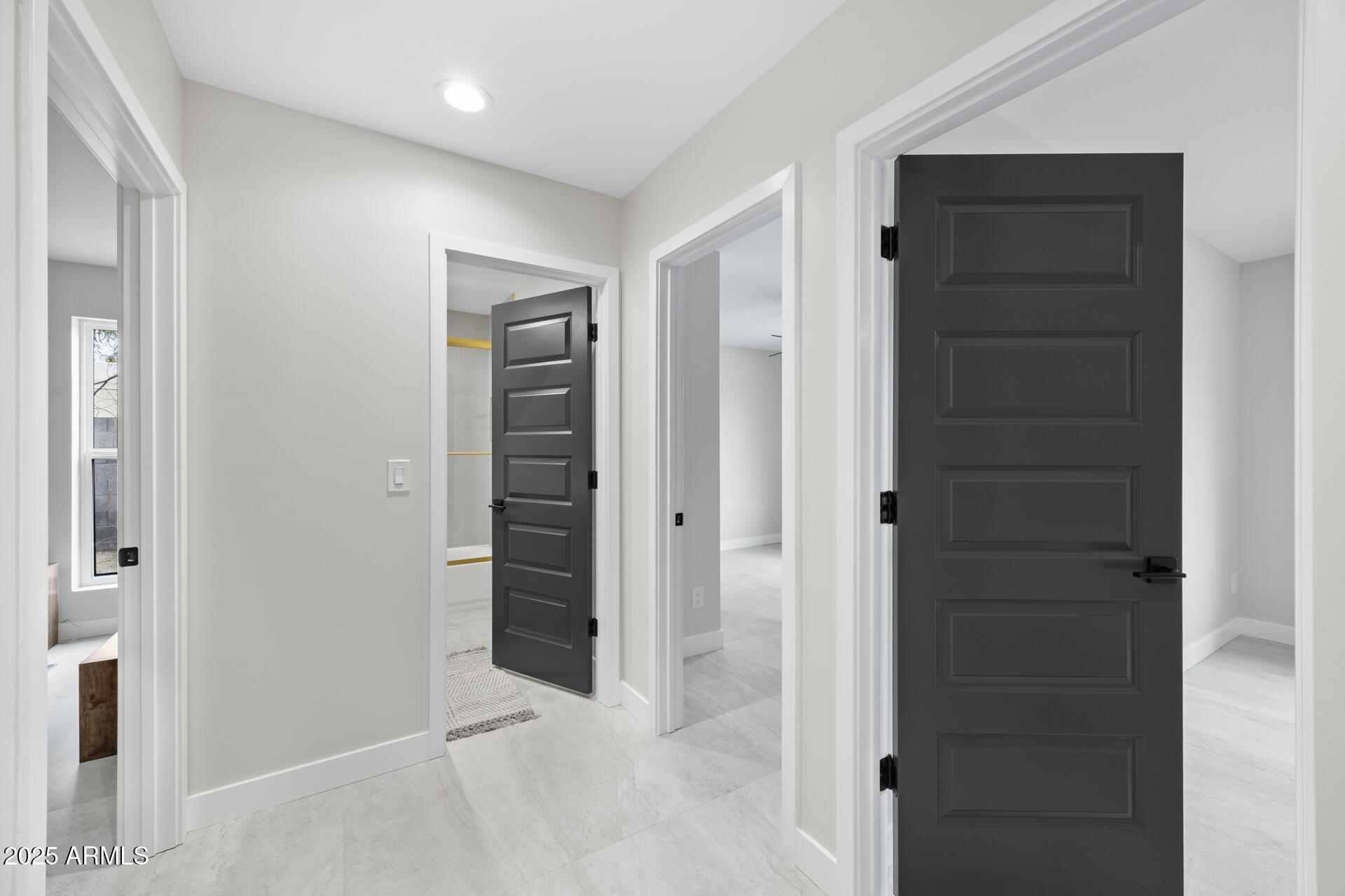 4059 East Cholla Street Phoenix, AZ 85028 - Photo 44 of 70 Hallway