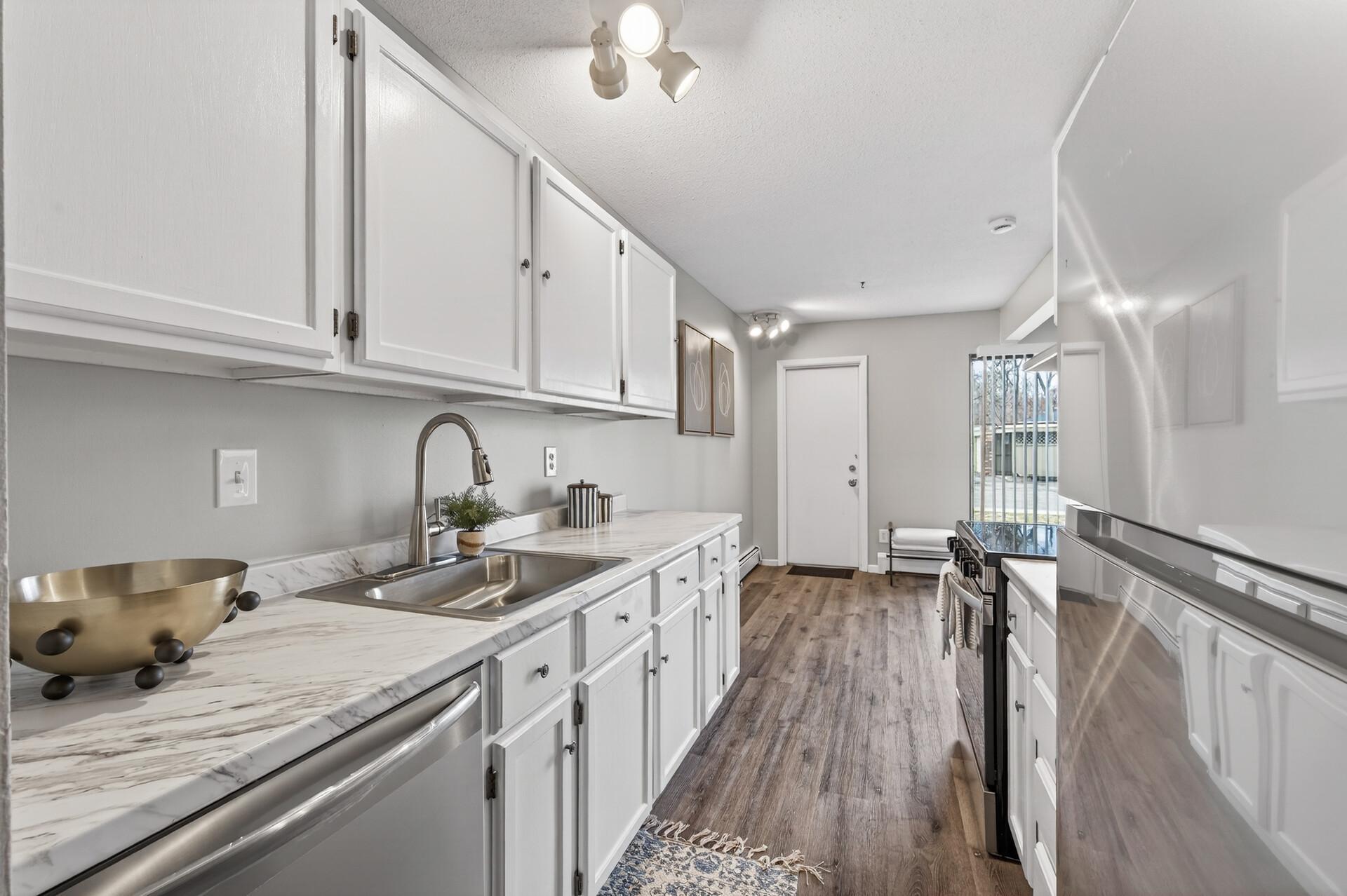 4612 Cedar Lake Road, Unit 4 St. Louis Park, MN 55416 - Photo 14 of 30