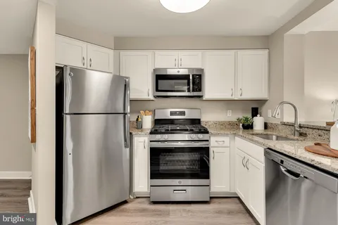 $415,000 | 1050 North Taylor Street, Unit 1404, Arlington, VA 22201
