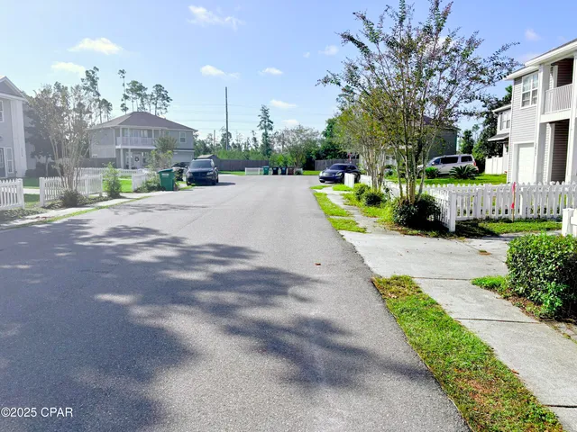 $258,900 | 2609 Laurel Drive, Panama City, FL 32404