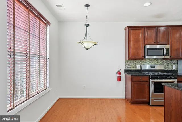 $440,000 | 9539 Center Street, Manassas, VA 20110