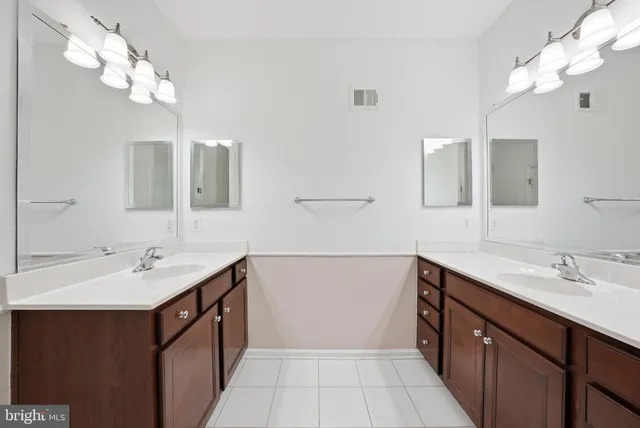 $440,000 | 9539 Center Street, Manassas, VA 20110