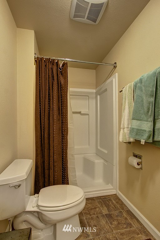 19430 144th Place Southeast Renton, WA 98058 - Photo 11 of 23 Gallery Image 11