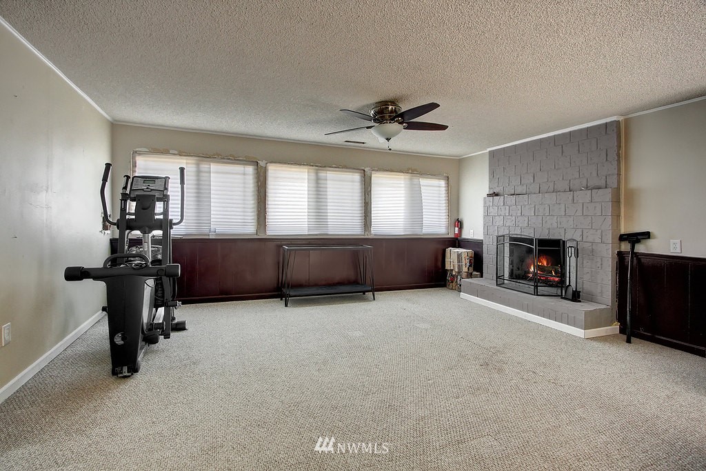 19430 144th Place Southeast Renton, WA 98058 - Photo 17 of 23 Gallery Image 17