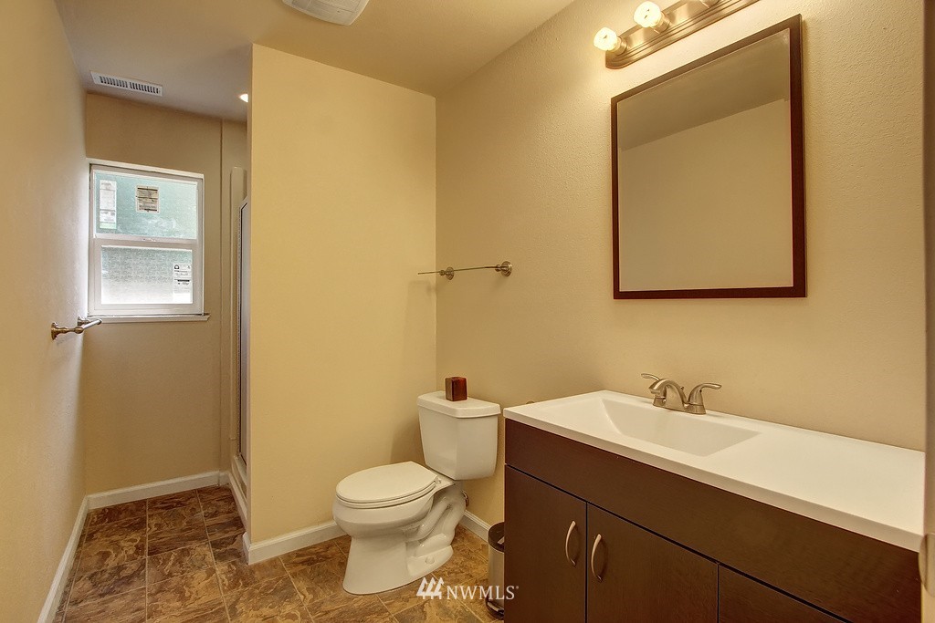 19430 144th Place Southeast Renton, WA 98058 - Photo 18 of 23 Gallery Image 18