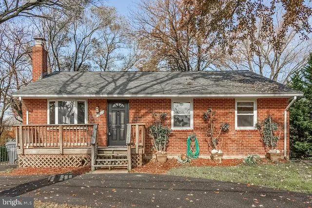 $3,550 | 6306 Yellowstone Drive, Alexandria, VA 22312