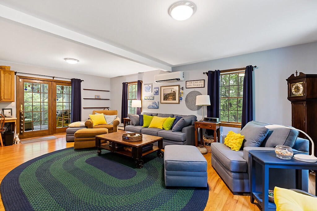 40 Pheasant Run Road Belgrade, ME 04917 - Photo 15 of 45 Living Room