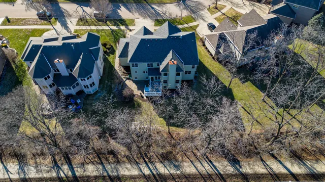 $800,000 | 2667 Charter Oak Drive, Aurora, IL 60502