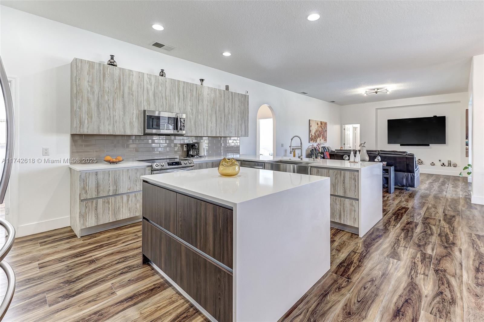 652 Coventry Road Davenport, FL 33897 - Photo 20 of 67