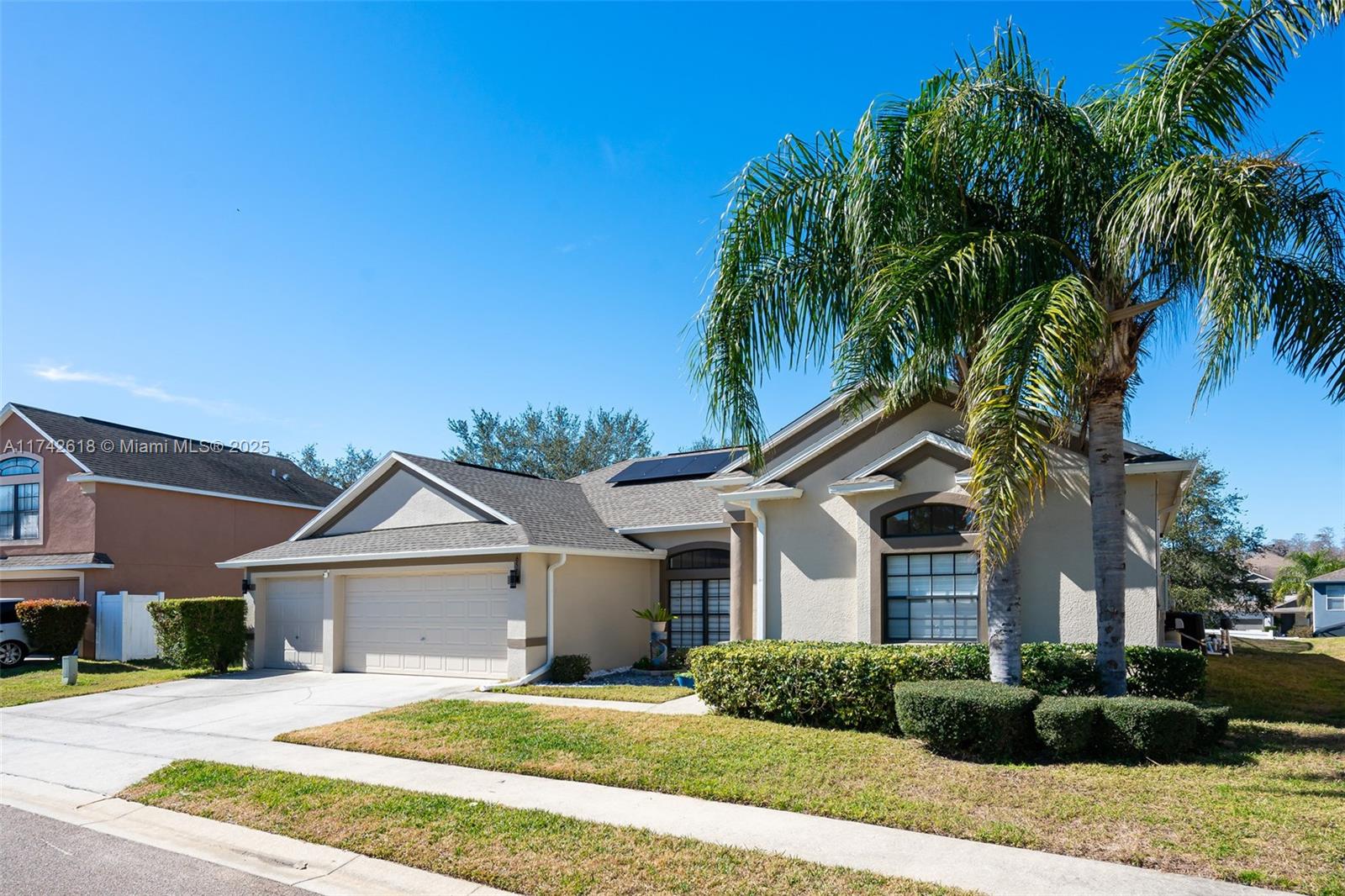 652 Coventry Road Davenport, FL 33897 - Photo 2 of 67