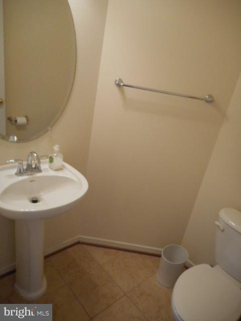 156 Standpipe Road Culpeper, VA 22701 - Photo 5 of 27 Main Level Half Bath