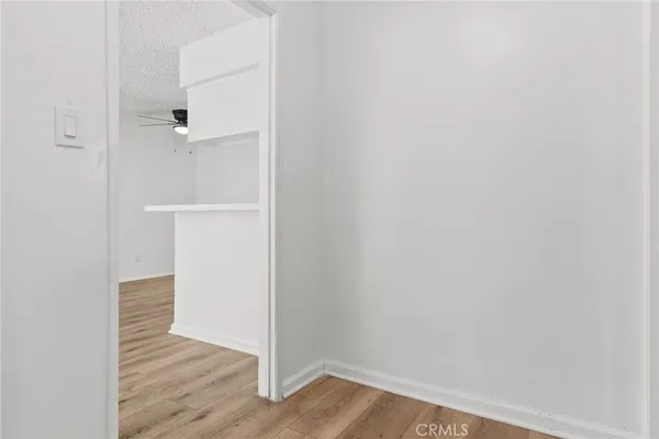 $299,000 | 8649 Sunland Boulevard, Unit 5, Sun Valley, CA 91352