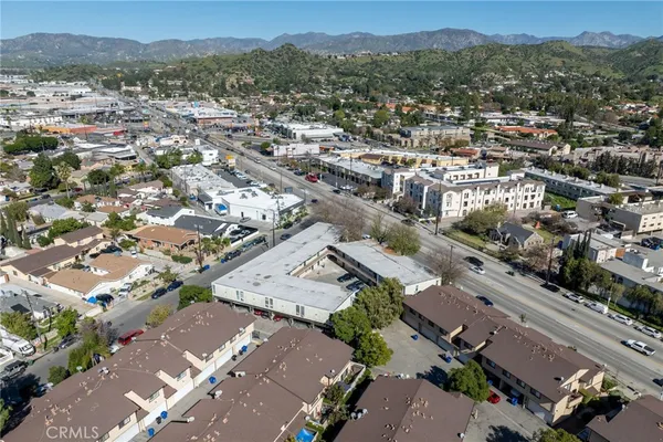 $299,000 | 8649 Sunland Boulevard, Unit 5, Sun Valley, CA 91352